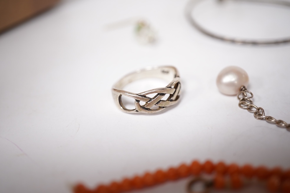 A small quantity of assorted mainly costume jewellery including a pair of malachite earrings and a graduated coral bead necklace, together with an Omega watch box and a gentleman's Quamer quartz wrist watch. Condition -